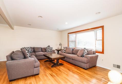 5 Timothy Court Edison NJ 08837
