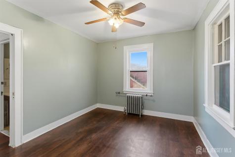10 Garfield Street Linden NJ 07036