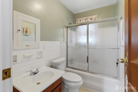 10 Garfield Street Linden NJ 07036