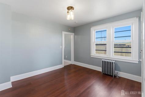 10 Garfield Street Linden NJ 07036