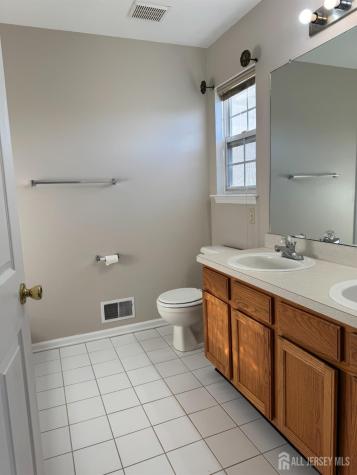 30 Amesbury Court Robbinsville NJ 08691