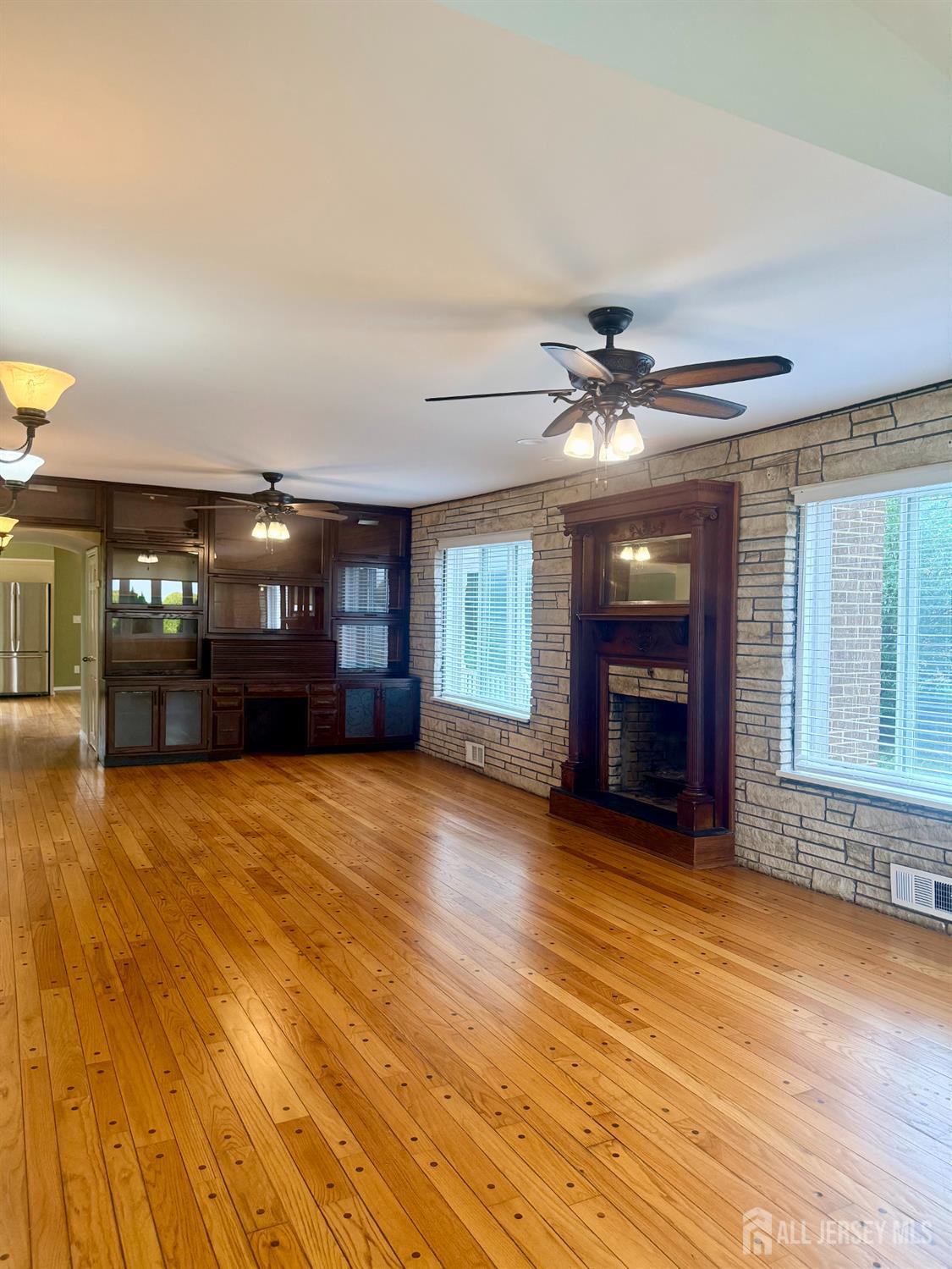 363 Portia Street South Amboy NJ 08879