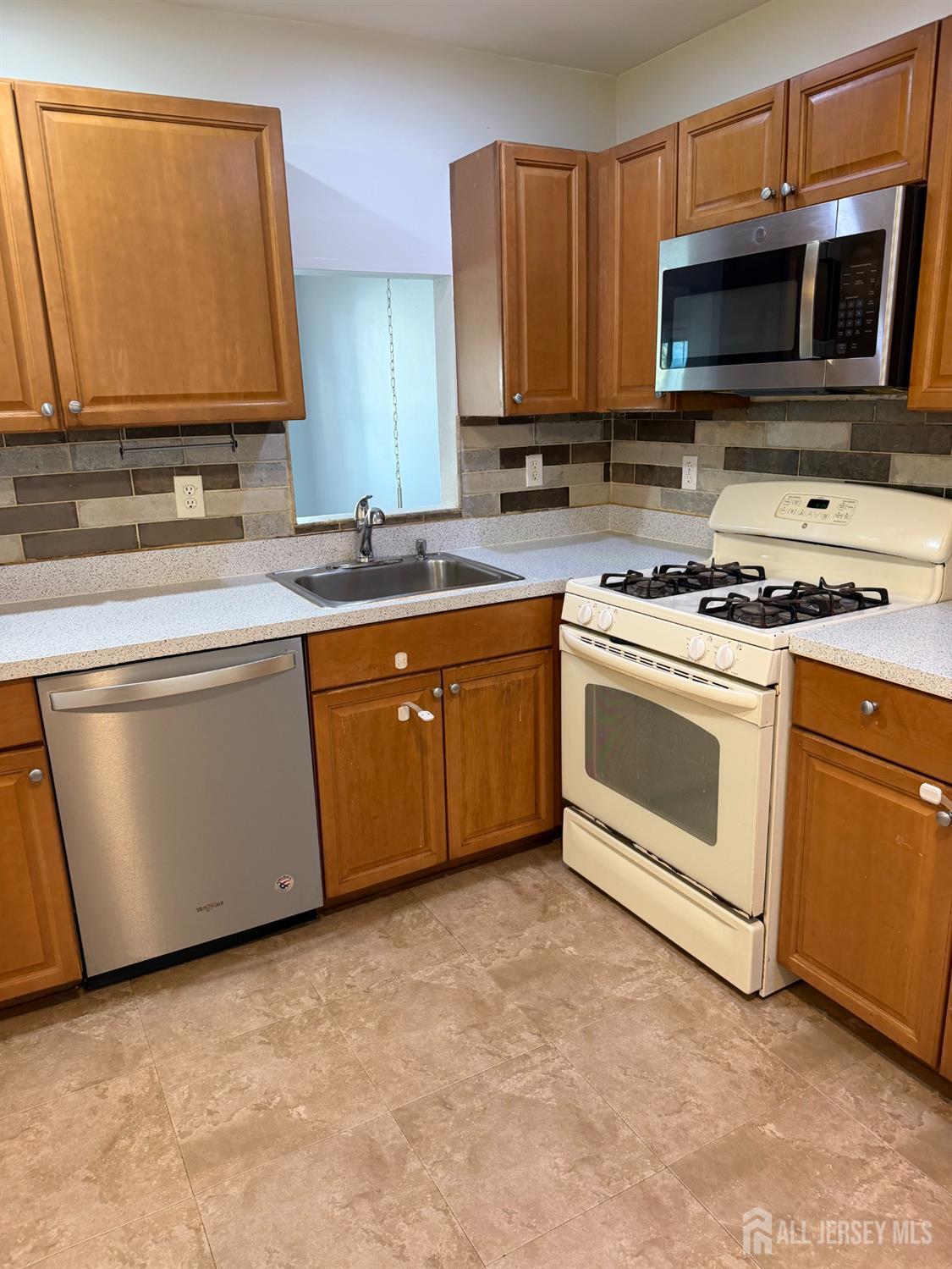 123 Chariot Court Piscataway NJ 08854