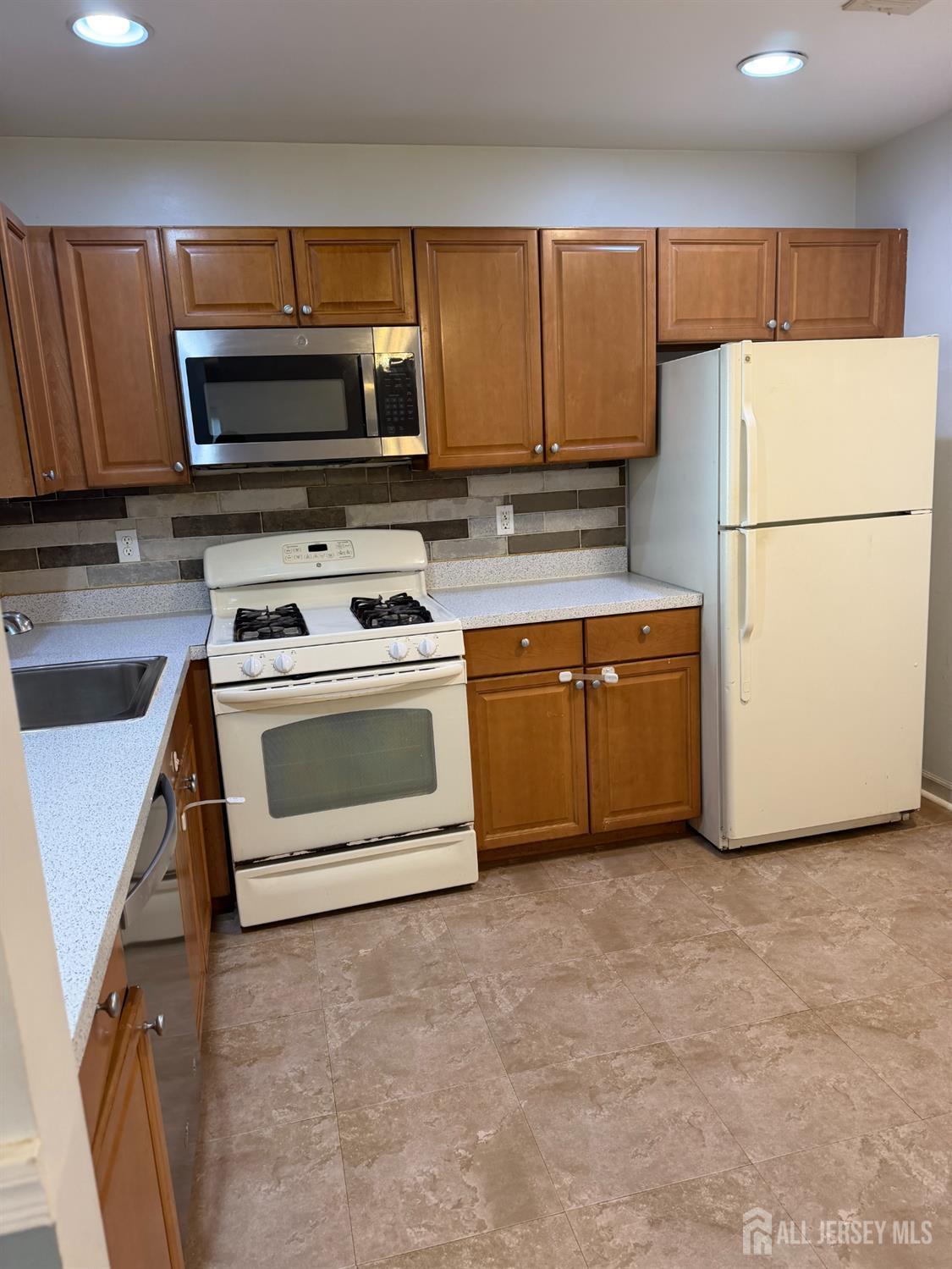 123 Chariot Court Piscataway NJ 08854