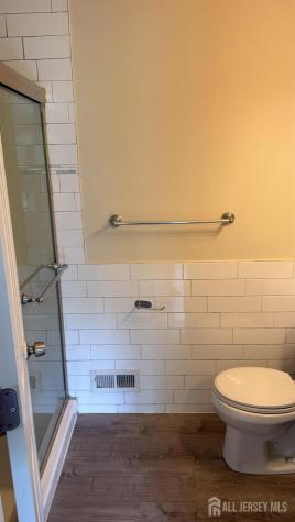 246 Hampshire Court Piscataway NJ 08854