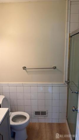 246 Hampshire Court Piscataway NJ 08854