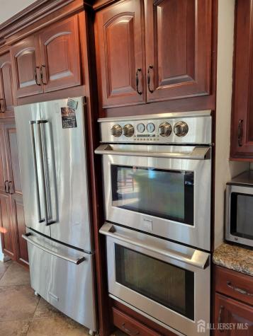 2 Groendyke Circle Millstone NJ 08535