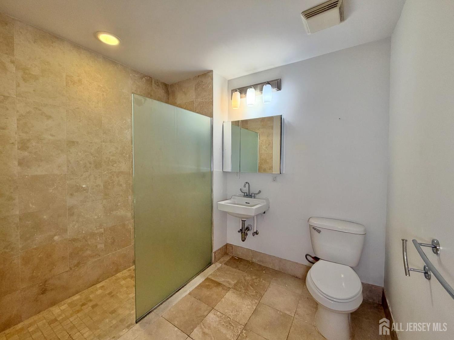 2000 West Street Union City NJ 07087