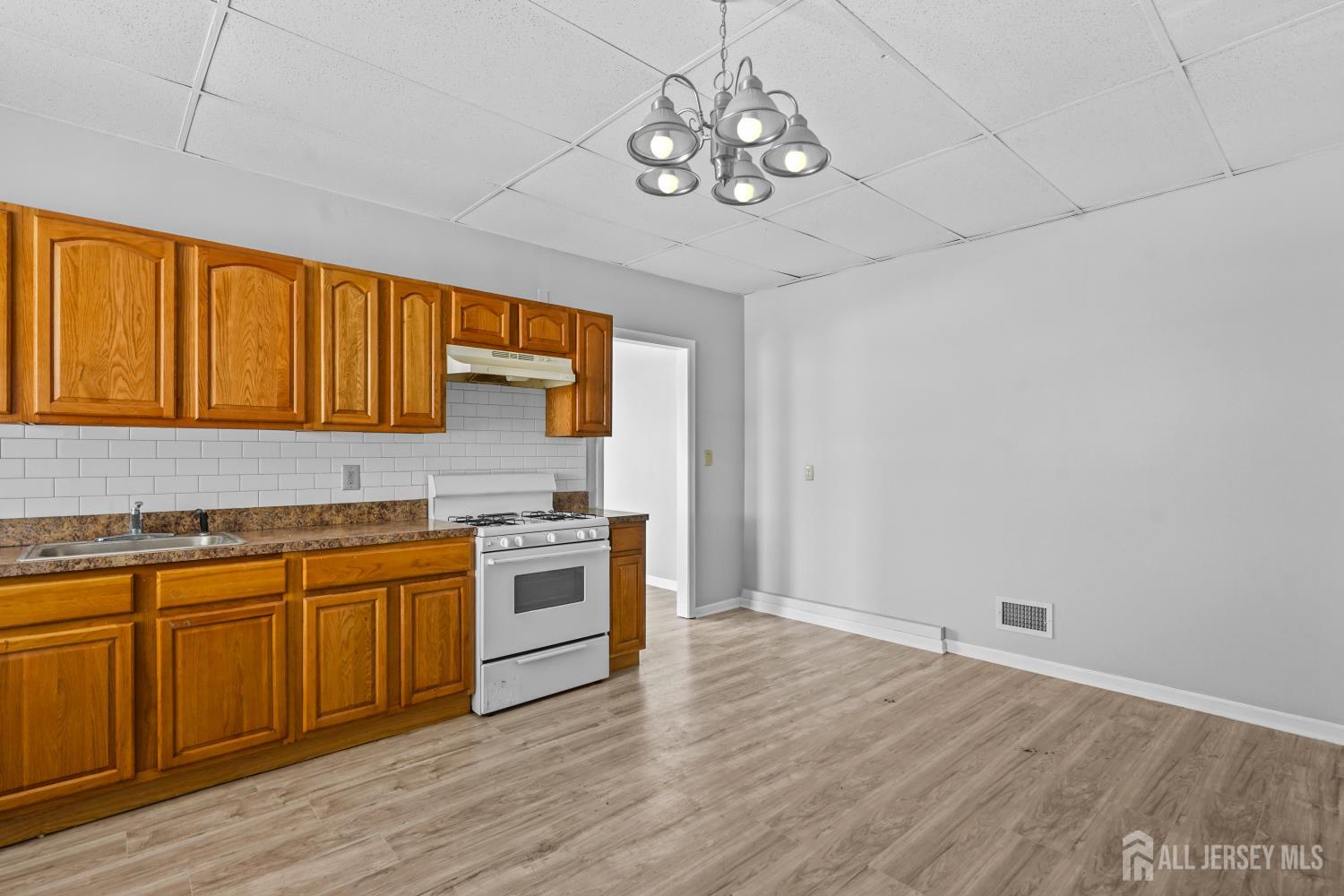 107 Macarthur Avenue Sayreville NJ 08872