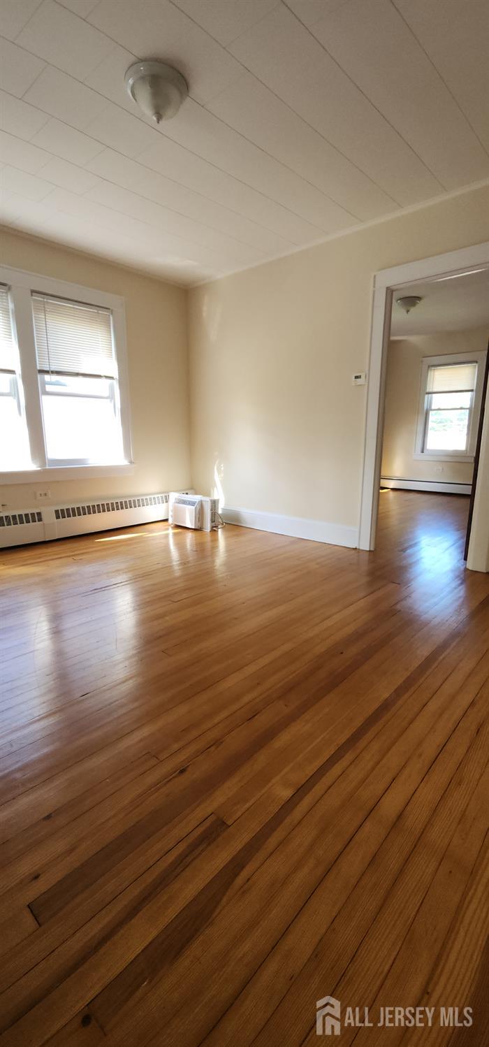 126 Runyon Avenue Middlesex NJ 08846