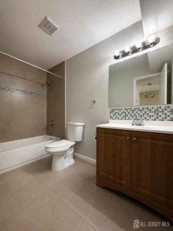 43 Deerberry Lane South Brunswick NJ 08852