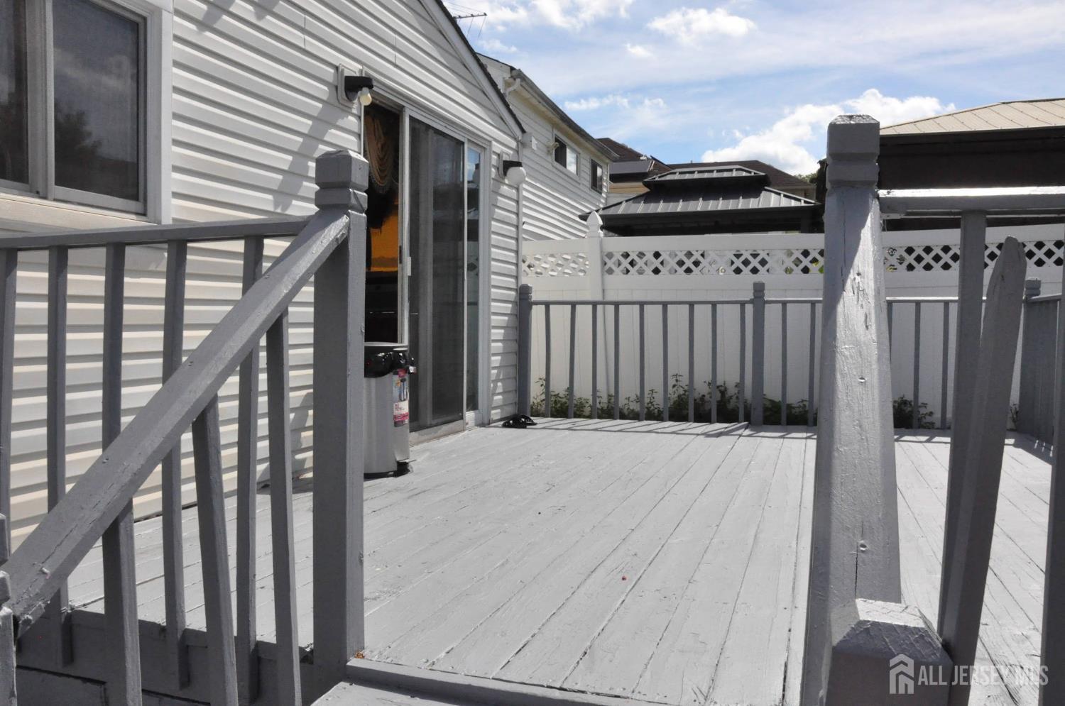 9 Florence Street Parlin NJ 08859
