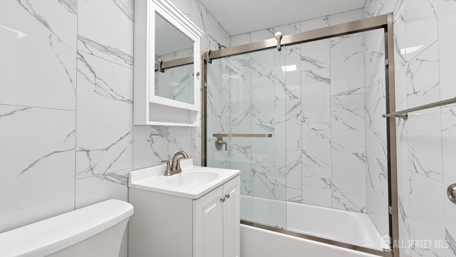 2 Lake Avenue East Brunswick NJ 08816