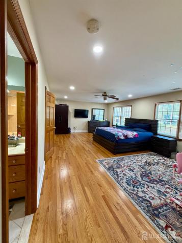 214 Rivercrest Drive Piscataway NJ 08854
