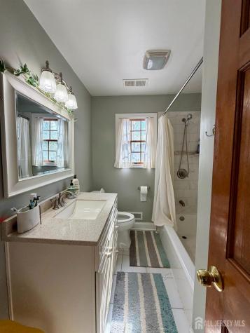 214 Rivercrest Drive Piscataway NJ 08854