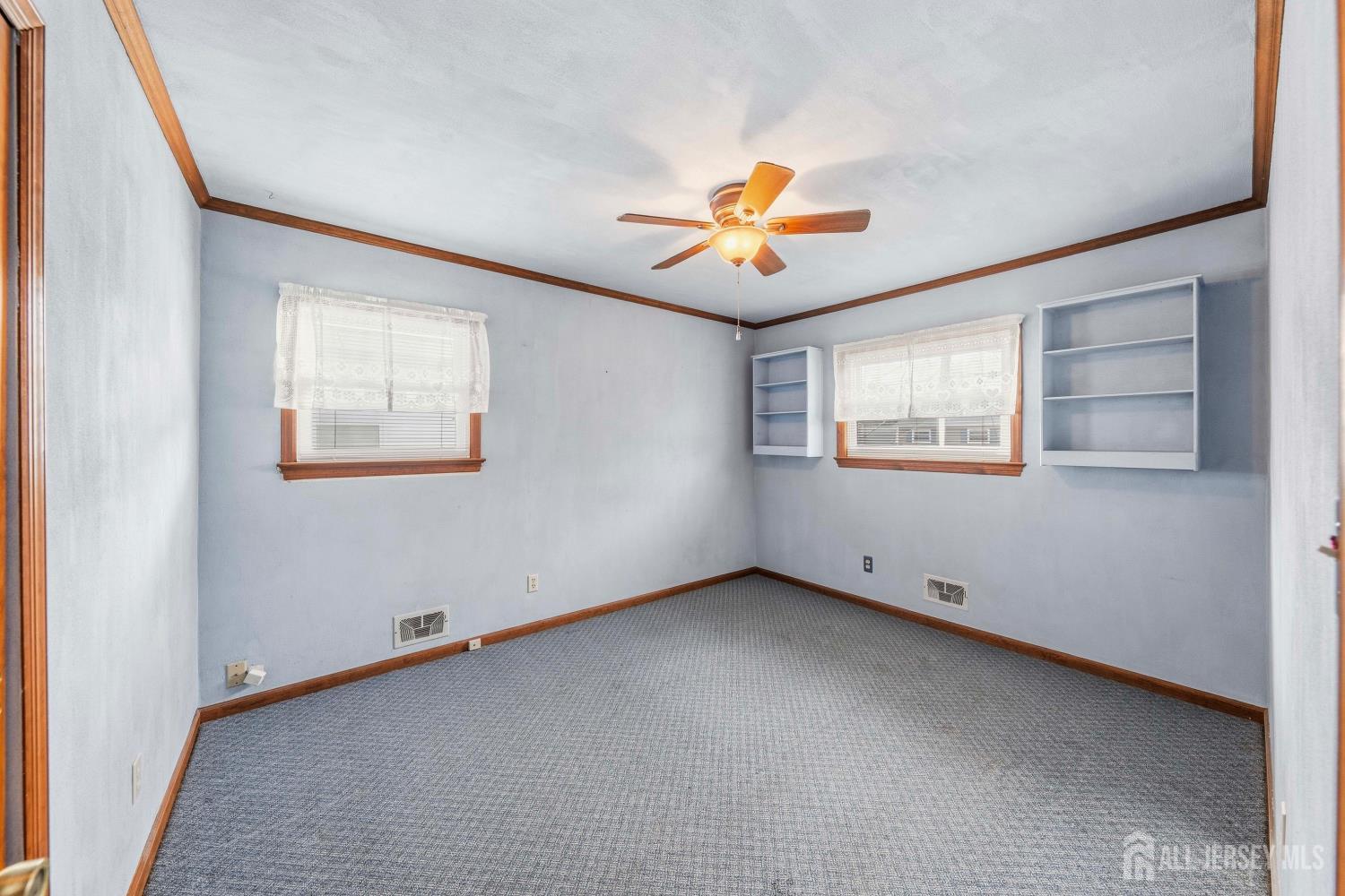 62 Pinho Avenue Carteret NJ 07008