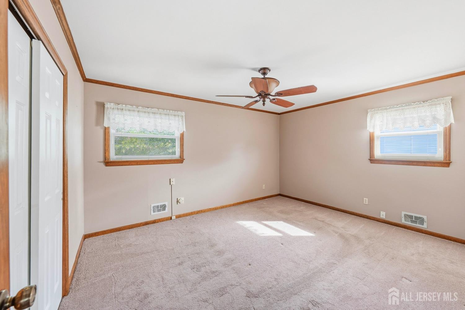 62 Pinho Avenue Carteret NJ 07008
