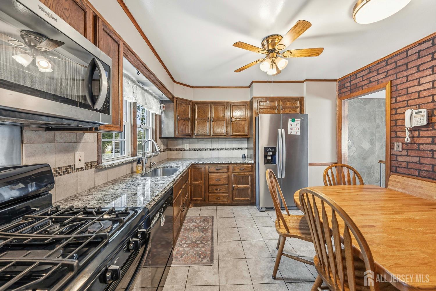 62 Pinho Avenue Carteret NJ 07008