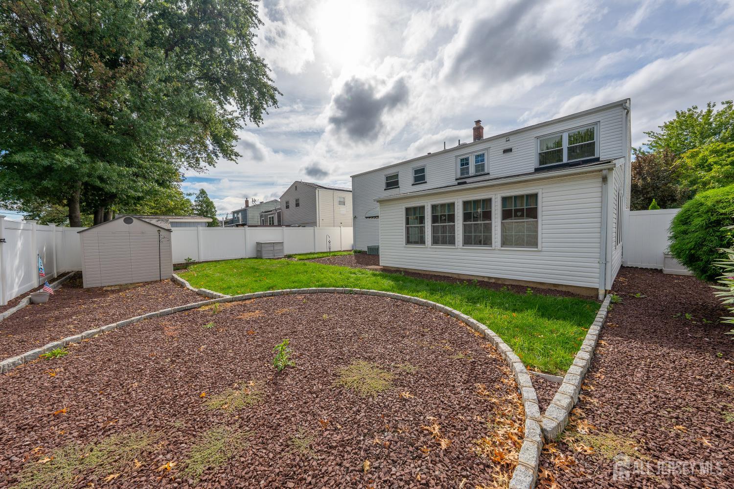 62 Pinho Avenue Carteret NJ 07008