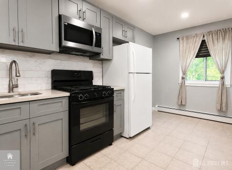 16 Lake Avenue East Brunswick NJ 08816