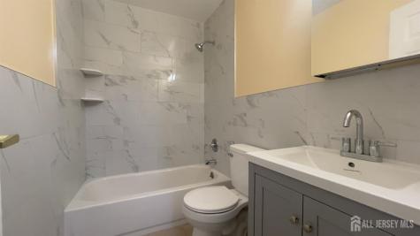 16 Lake Avenue East Brunswick NJ 08816