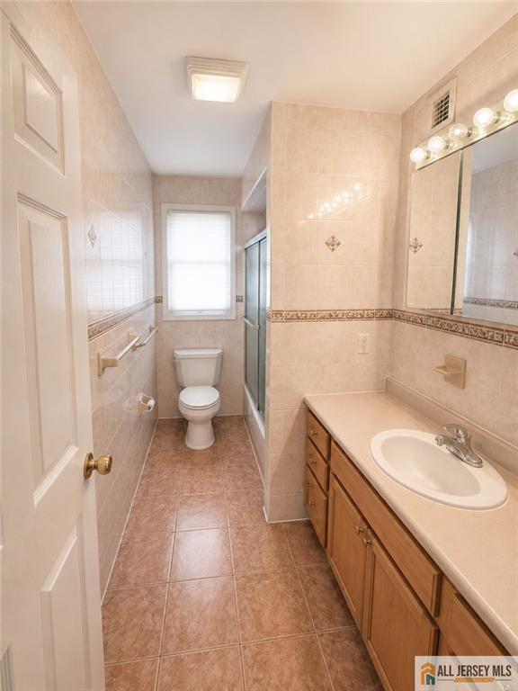 217 Van Buren Street Lyndhurst NJ 07071