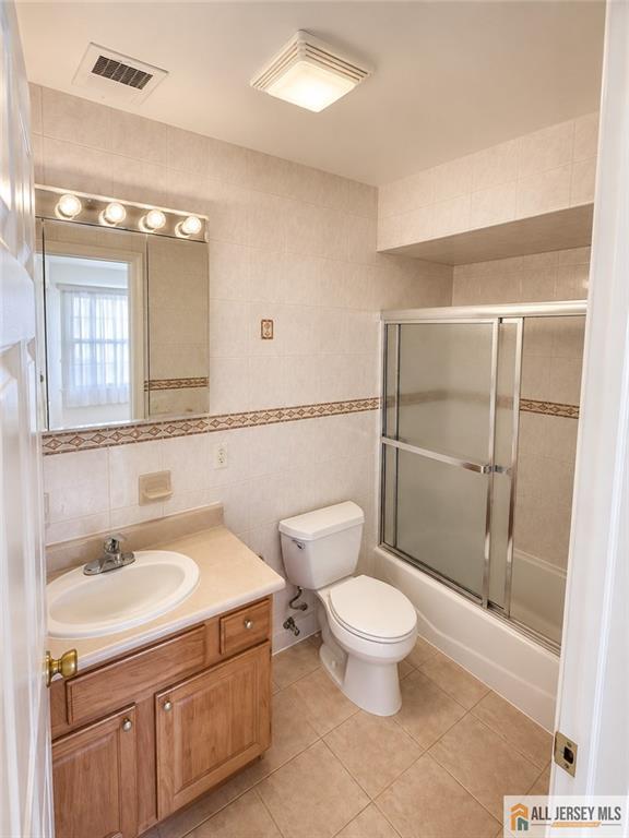 217 Van Buren Street Lyndhurst NJ 07071
