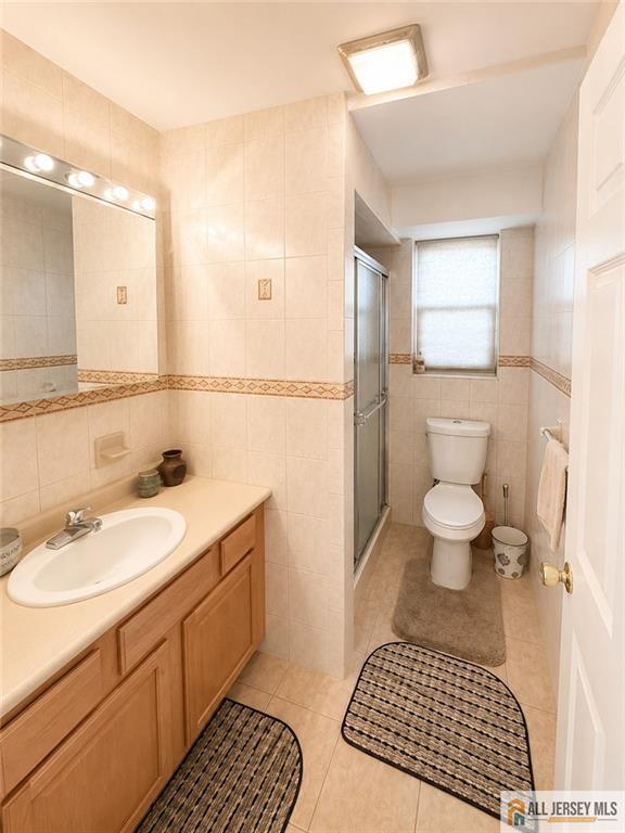 217 Van Buren Street Lyndhurst NJ 07071