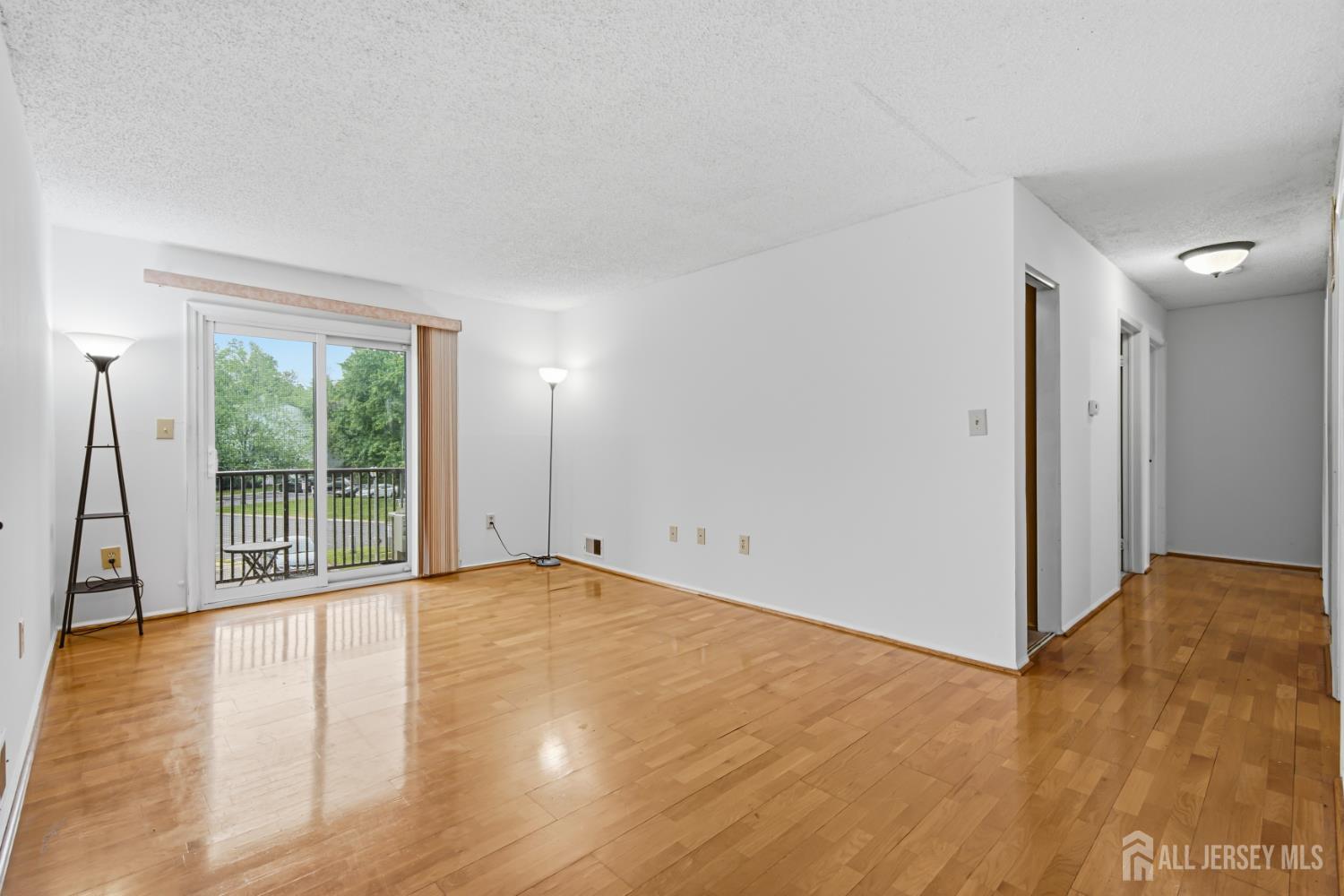 334 Lancaster Court Piscataway NJ 08854