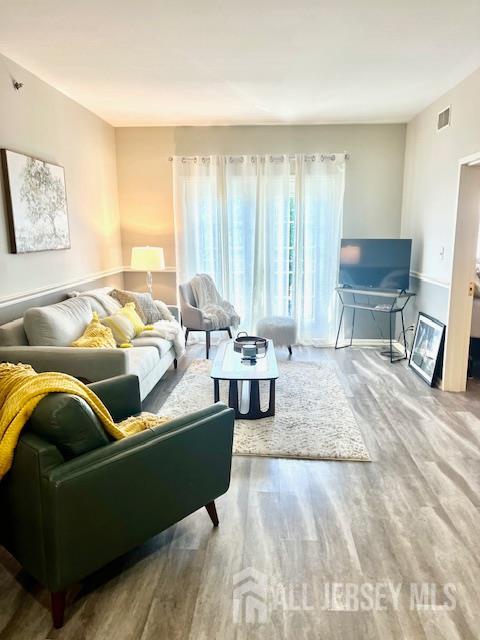 160 Durham Avenue Metuchen NJ 08840