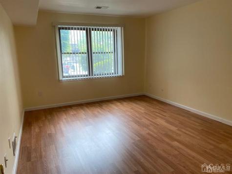 321 Sharon Garden Court Woodbridge Proper NJ 07095