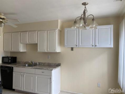 321 Sharon Garden Court Woodbridge Proper NJ 07095