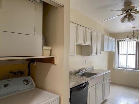 321 Sharon Garden Court Woodbridge Proper NJ 07095