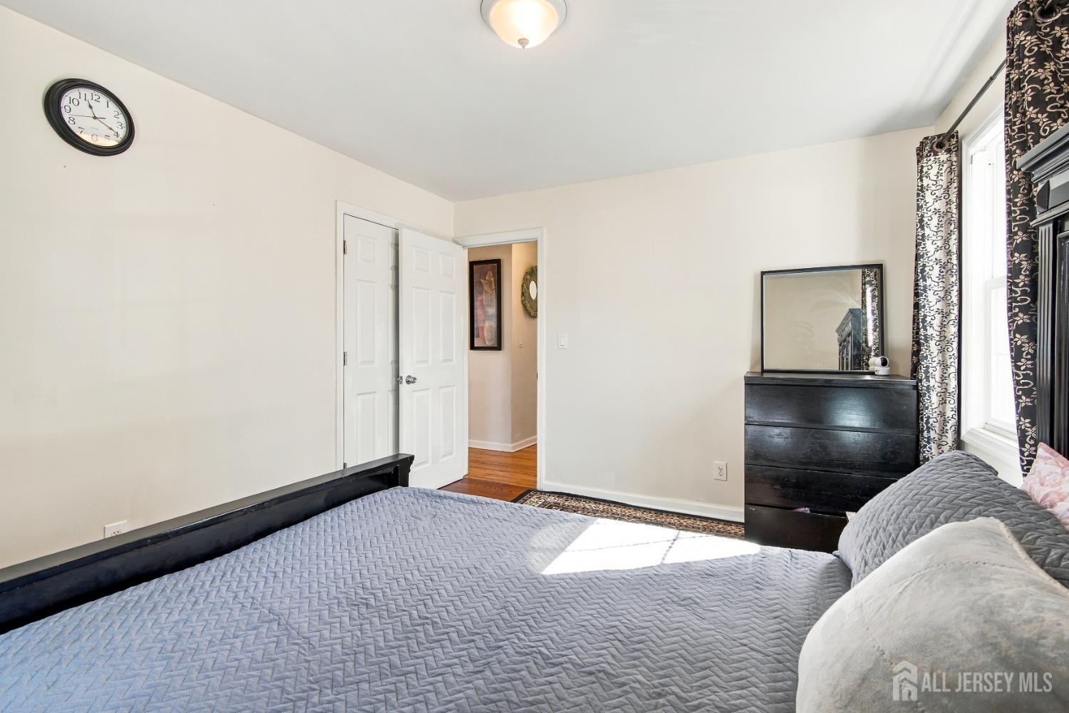 74 Elmwood Avenue Edison NJ 08837