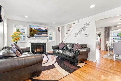 74 Elmwood Avenue Edison NJ 08837