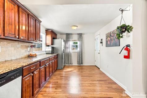 74 Elmwood Avenue Edison NJ 08837