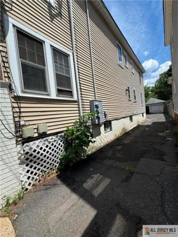 97 Harvey Street New Brunswick NJ 08901