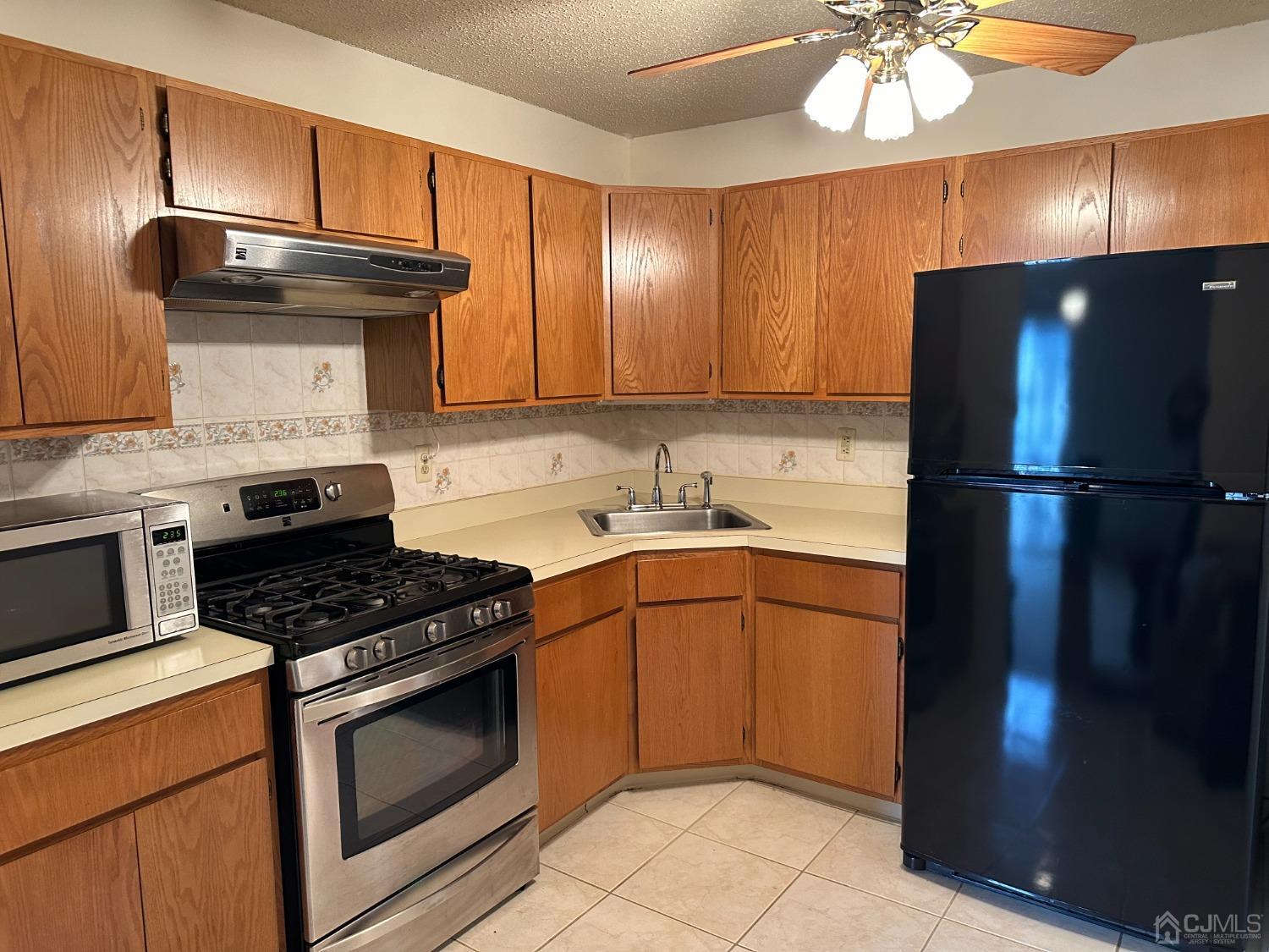 498 Witney Court North Brunswick NJ 08902