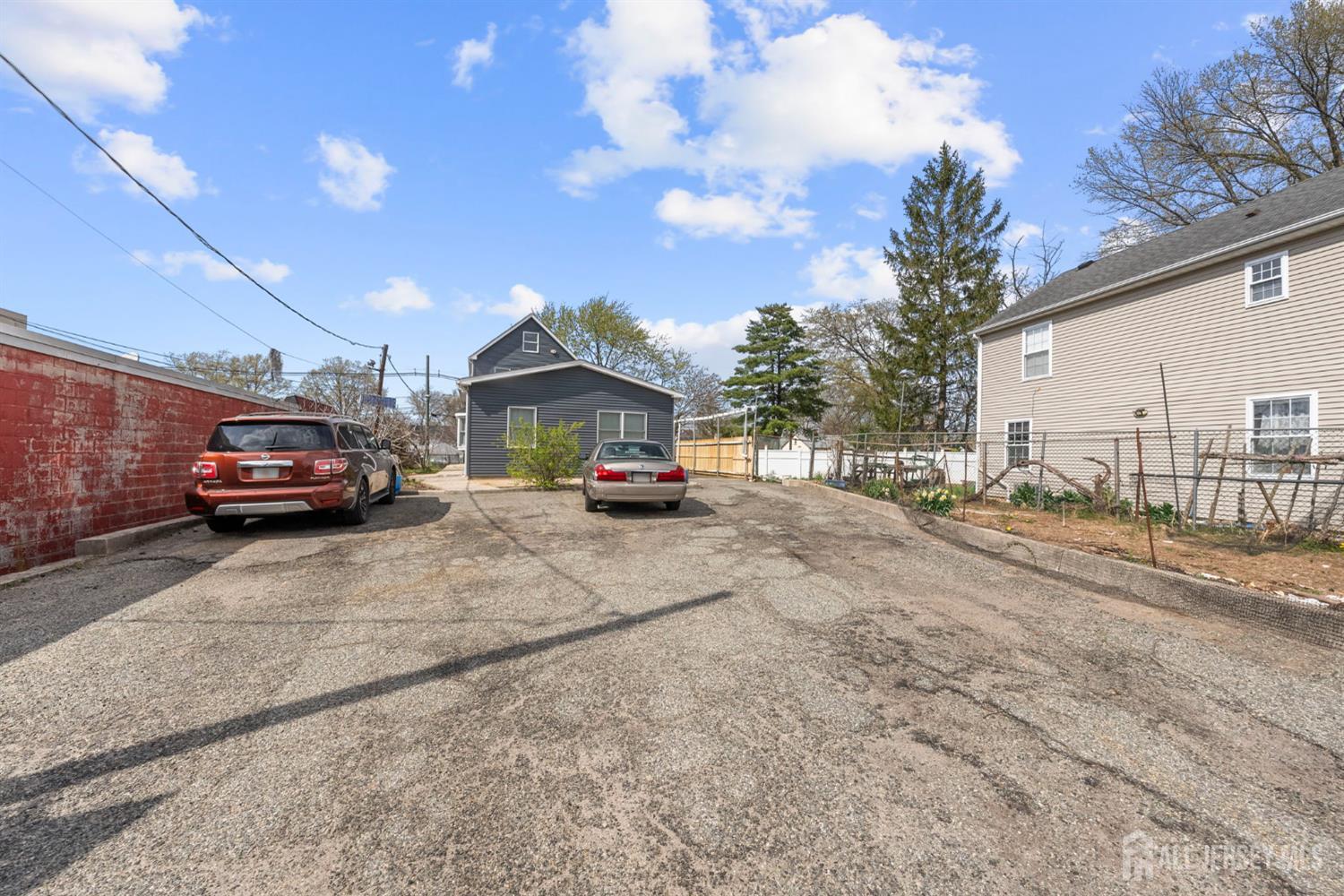 816 King Georges Road Fords NJ 08863