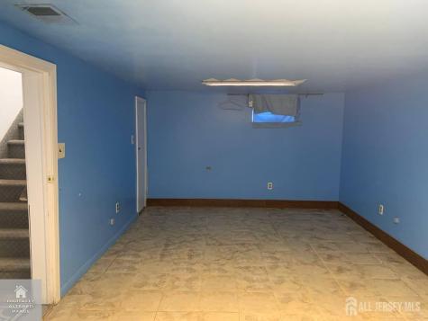 11 Pelham Avenue Edison NJ 08034