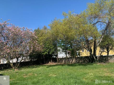 11 Pelham Avenue Edison NJ 08034