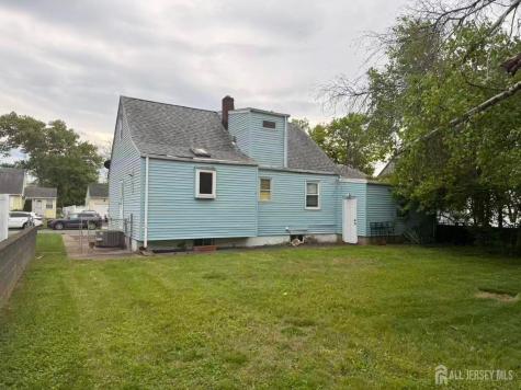 11 Pelham Avenue Edison NJ 08034