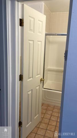 11 Pelham Avenue Edison NJ 08034