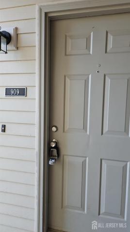 909 Ravens Crest Drive E Plainsboro NJ 08536