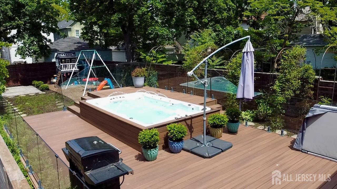 323 Montgomery Street Highland Park NJ 08904