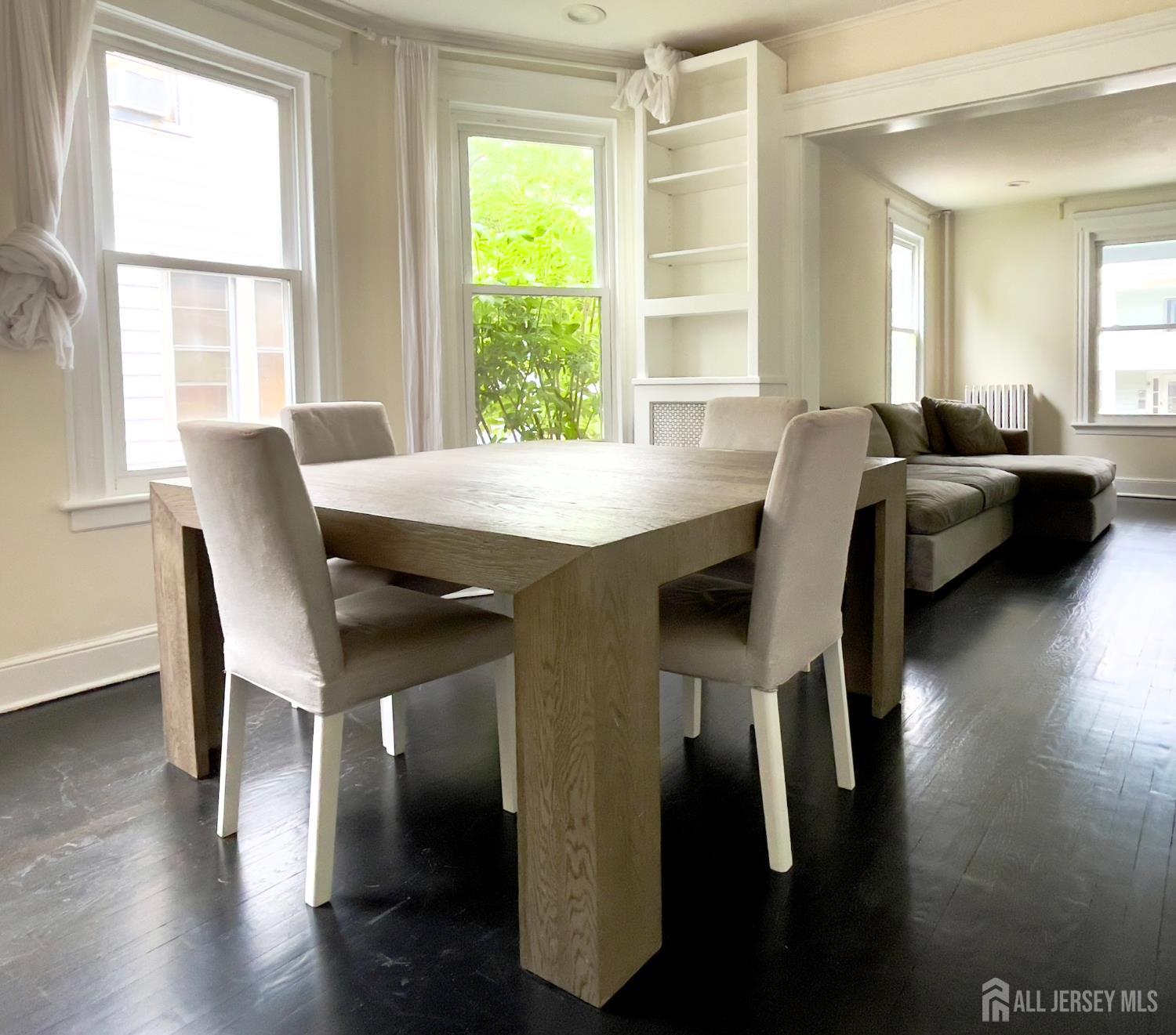323 Montgomery Street Highland Park NJ 08904