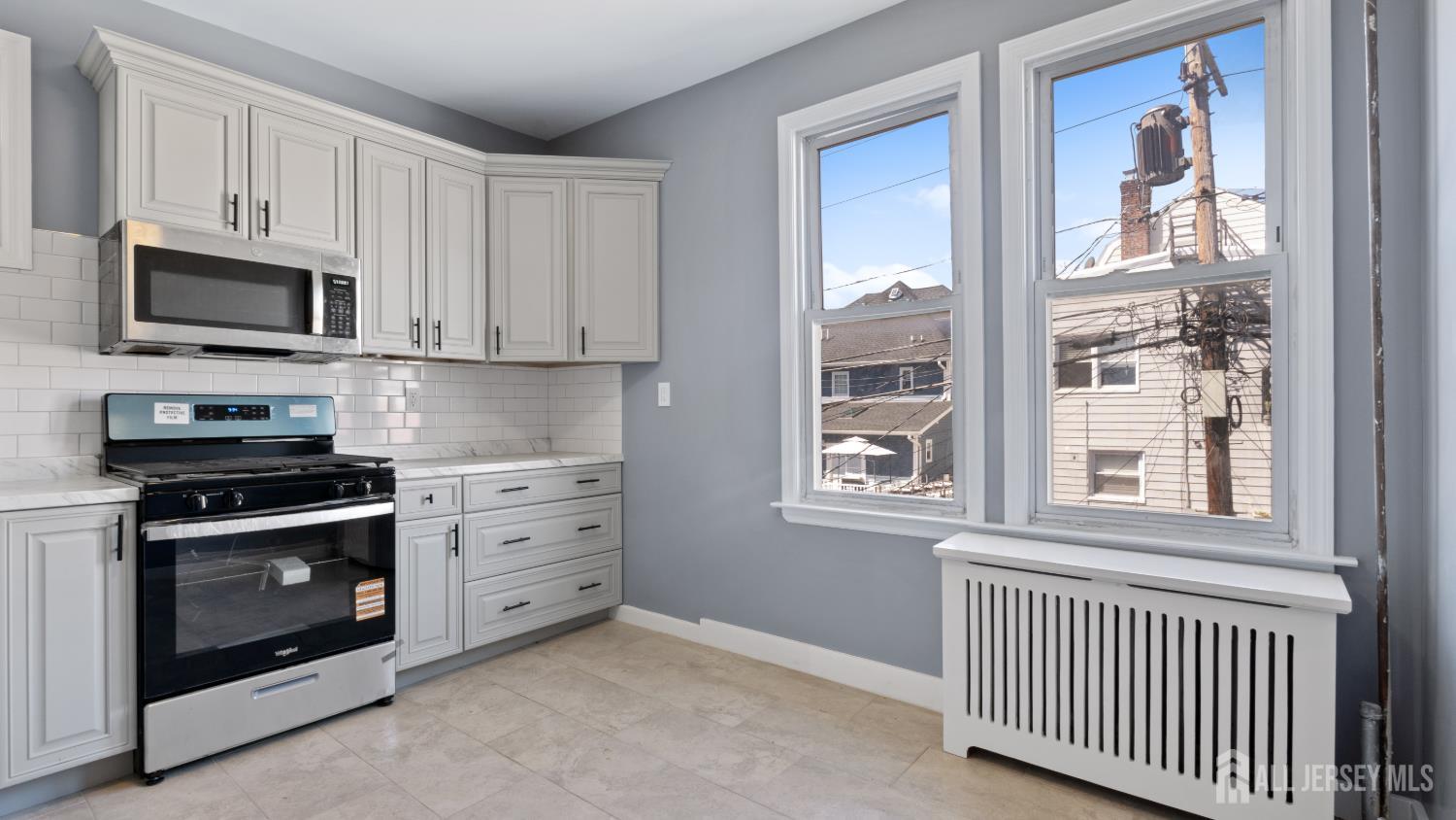 19 Newfield Street East Orange NJ 07017