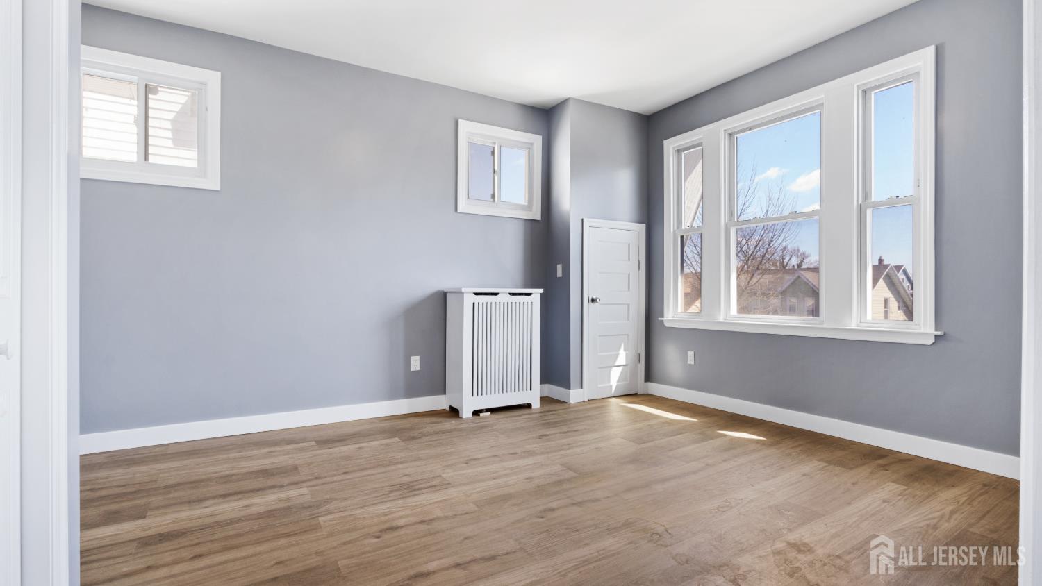 19 Newfield Street East Orange NJ 07017