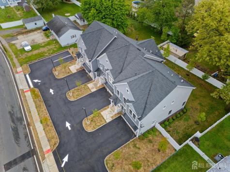 8 Travers Avenue Edison NJ 08817
