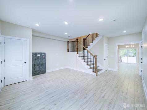 8 Travers Avenue Edison NJ 08817
